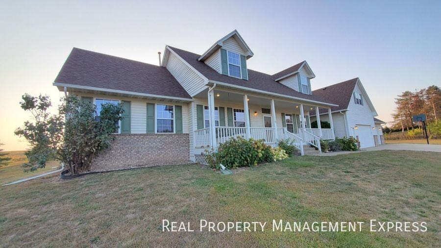 305 N Pine Lake Dr - Photo 3 of 48