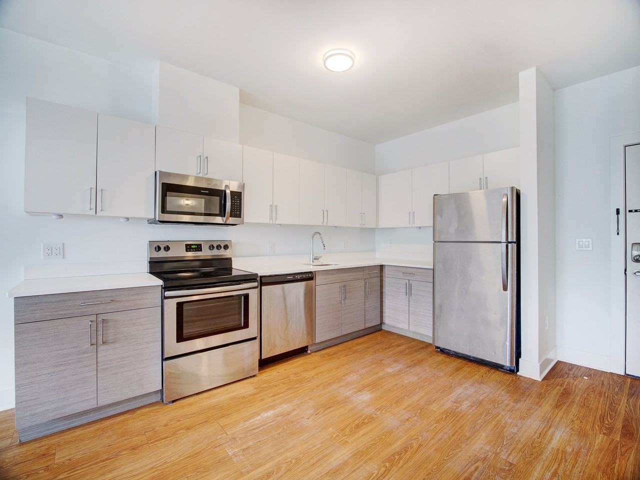 429 Bergen Ave #311