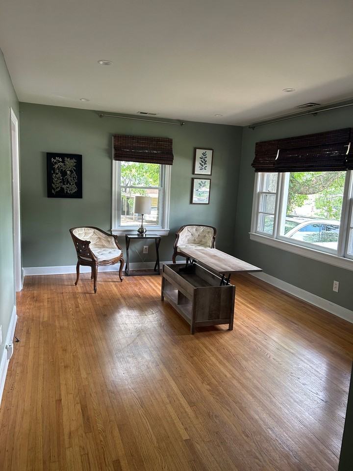 410 E Dayton Ave - Photo 3 of 14