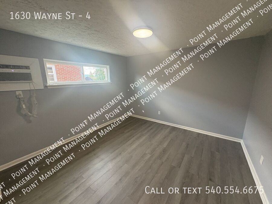 1630 Wayne St Ne #4 - Photo 3 of 7