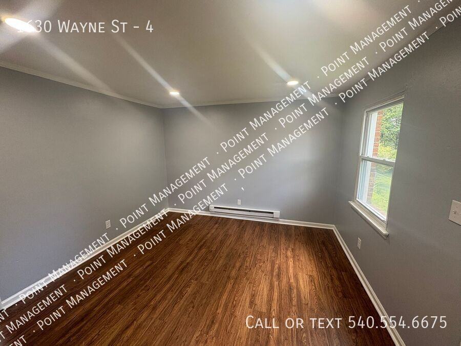 1630 Wayne St Ne #4 - Photo 4 of 7