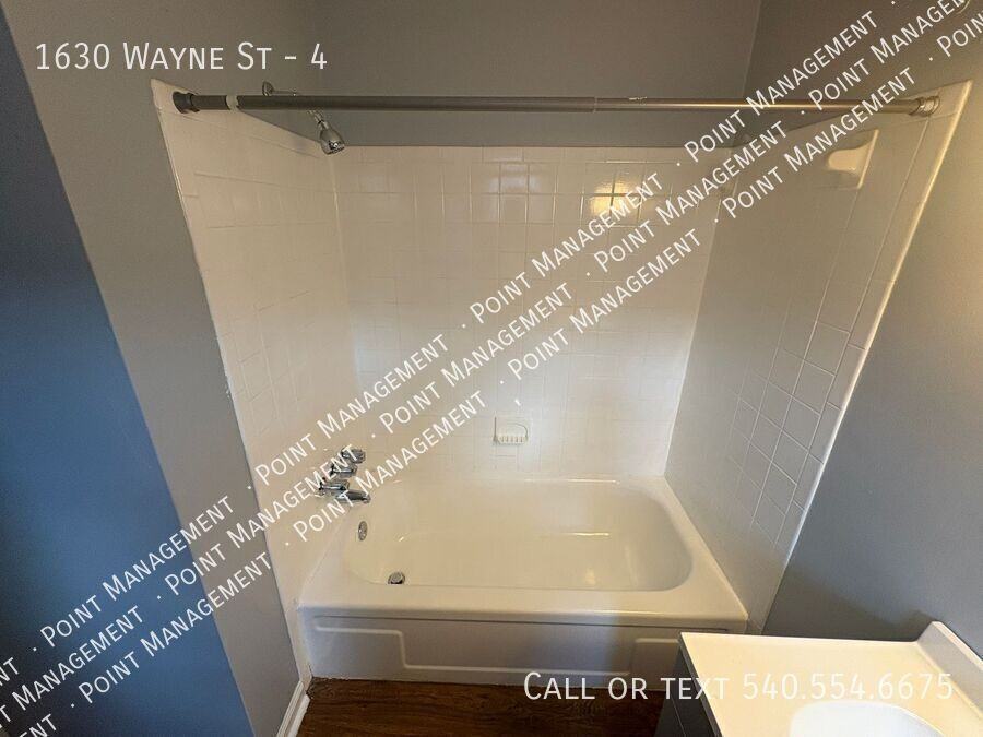 1630 Wayne St Ne #4 - Photo 7 of 7