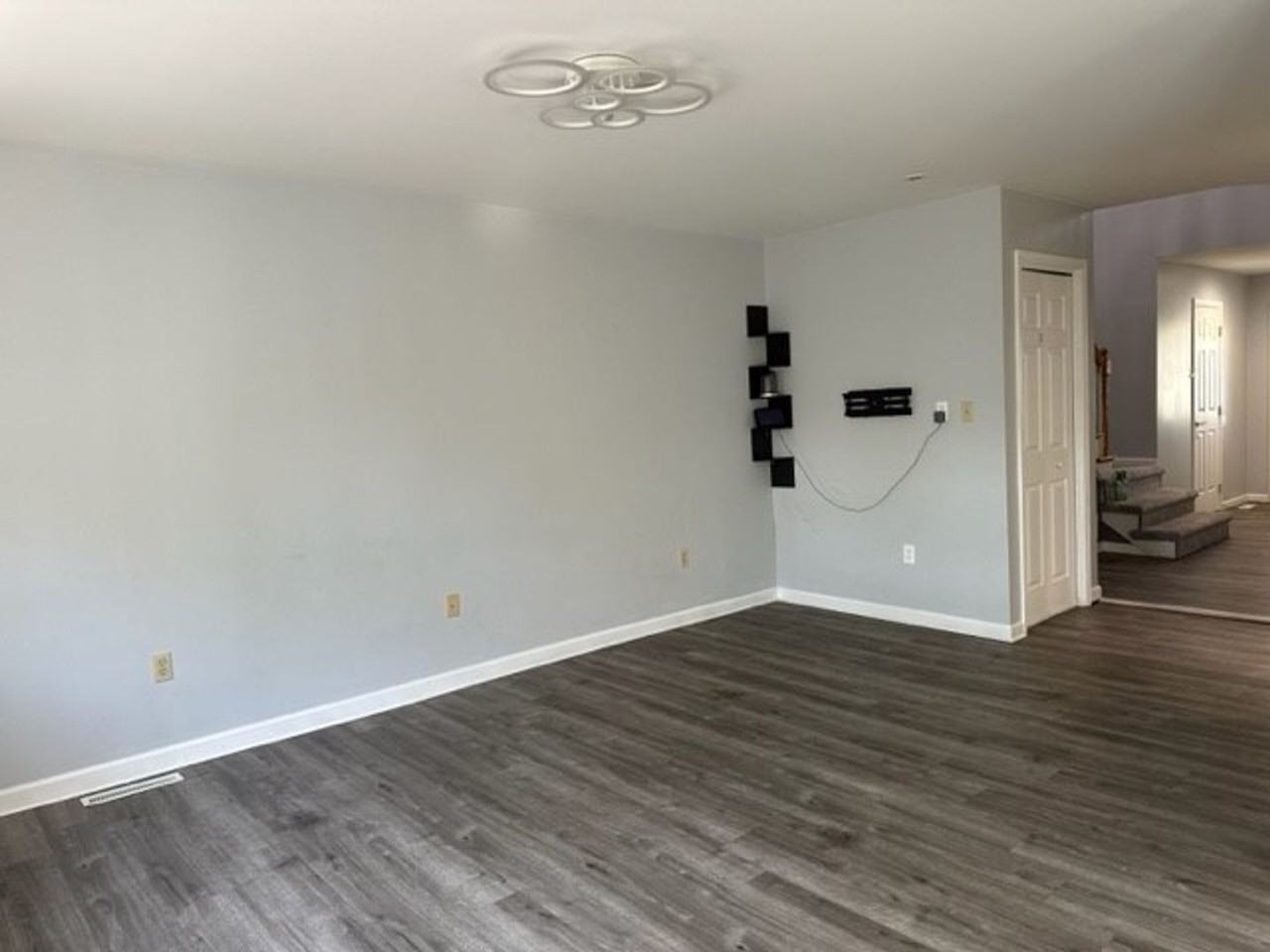 2223 Brigade Rd - Photo 4 of 22