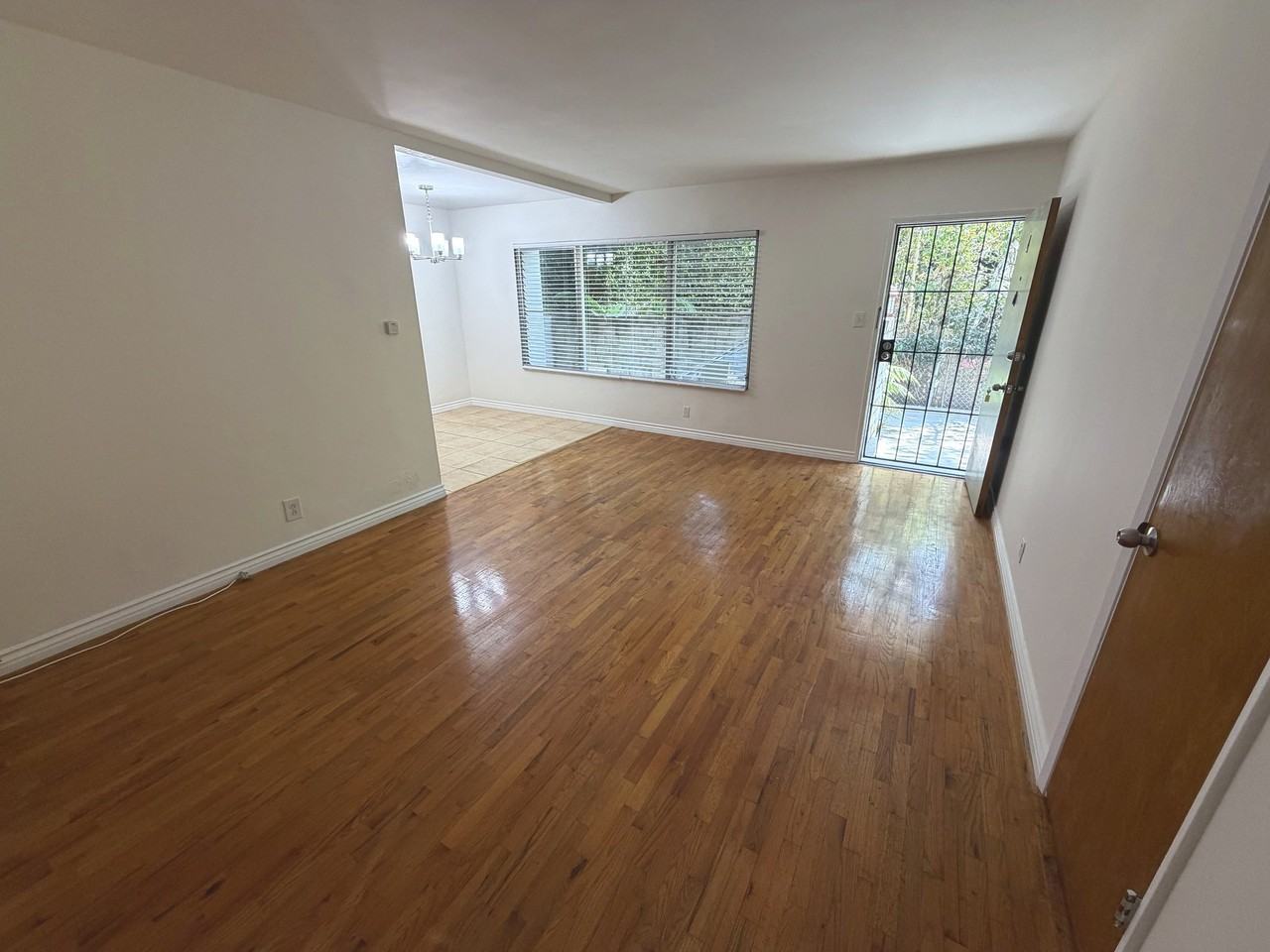 1117 10th St #4 - Photo 2 of 25