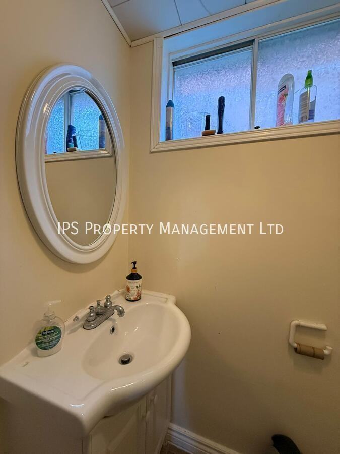 2 Alnet Dr - Photo 6 of 12