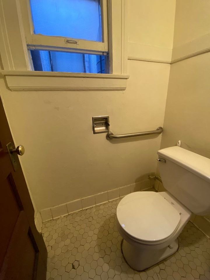 705 Broadway #32 - Photo 5 of 16