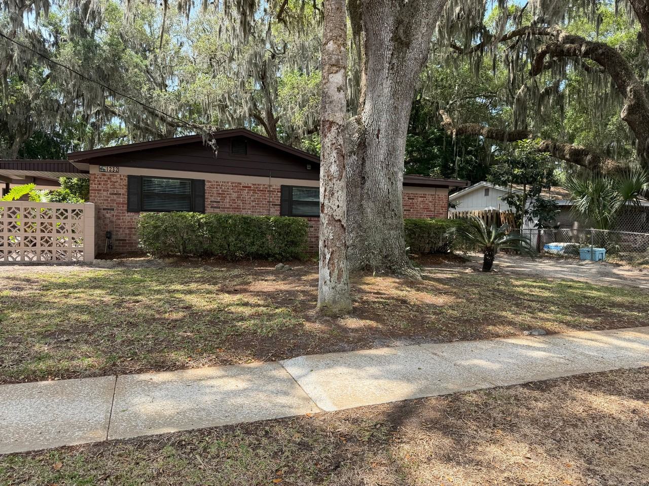 1232 Galapagos Ave S - Photo 2 of 19