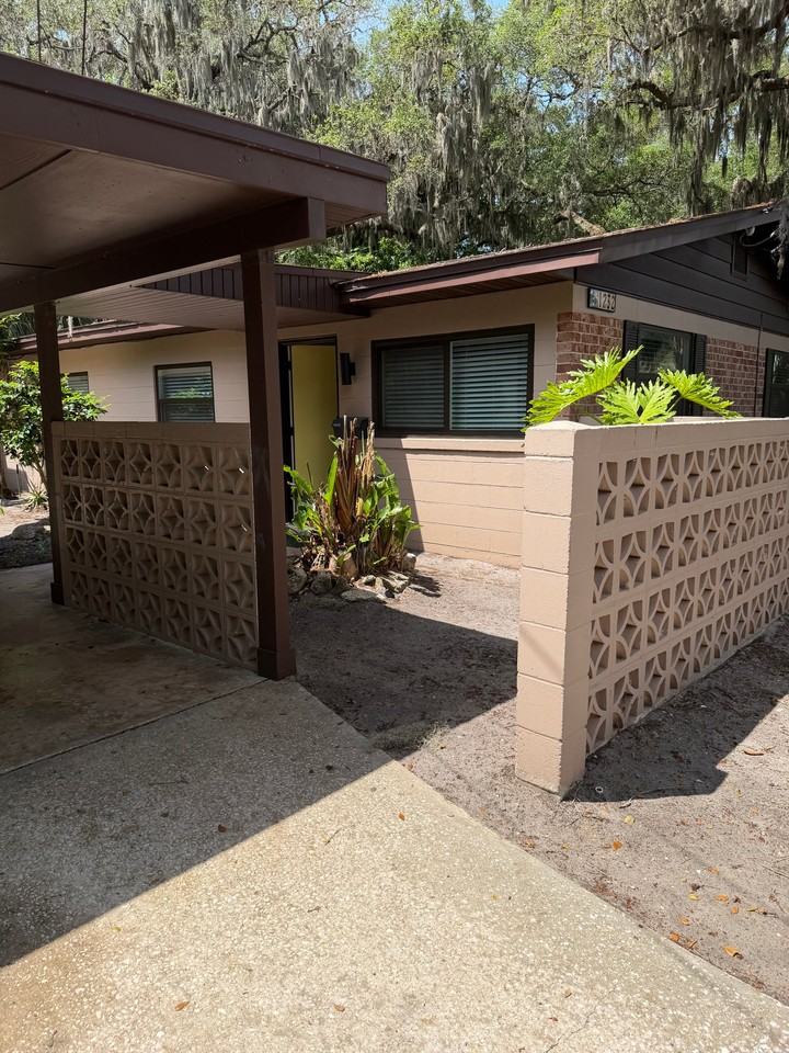 1232 Galapagos Ave S - Photo 3 of 19