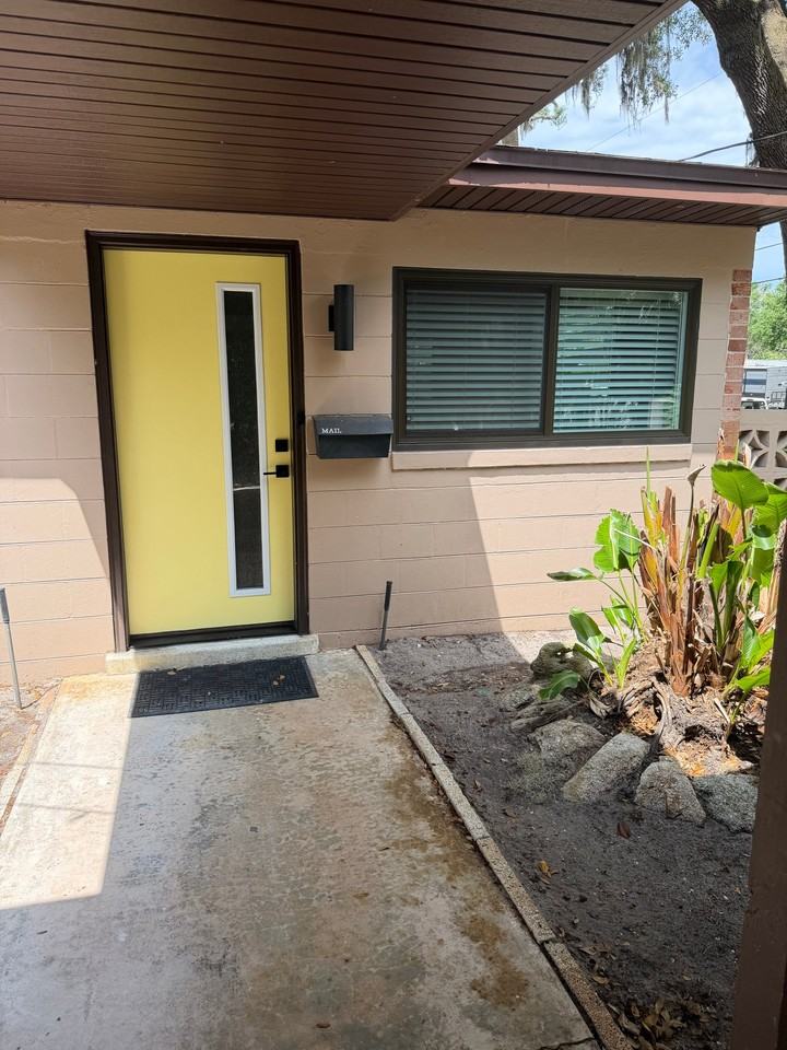 1232 Galapagos Ave S - Photo 4 of 19