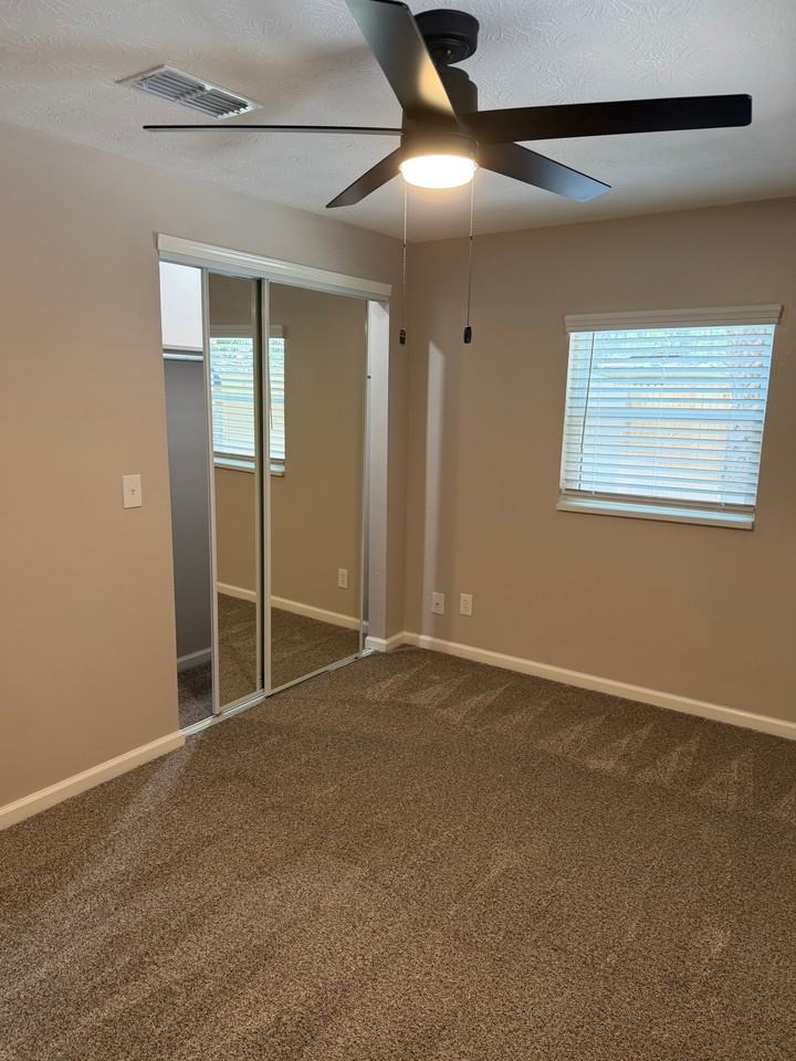 1232 Galapagos Ave S - Photo 6 of 19