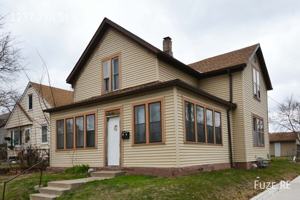 featured image of 1237 7th St E #1