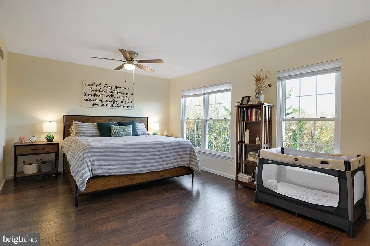 209 Roseman Ct - Photo 4 of 9