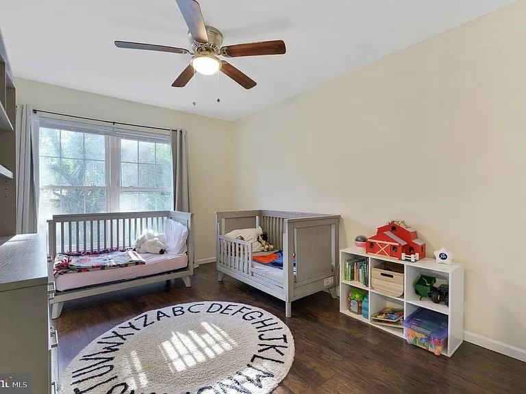 209 Roseman Ct - Photo 7 of 9