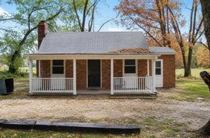 featured image of 4009 Graceland Ln