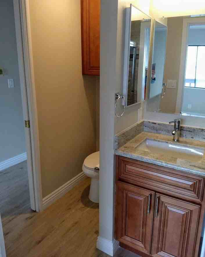 428 30th St - Photo 6 of 8