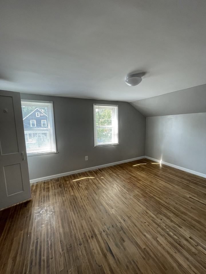 109 William St #1 - Photo 6 of 7