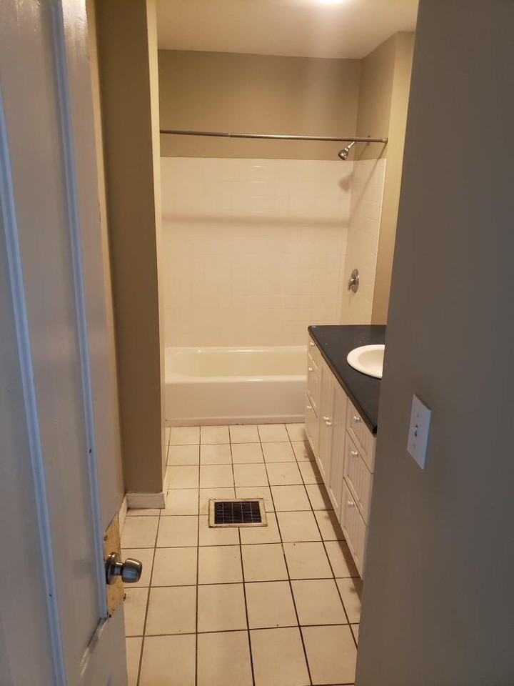 622 Park Ave #2 - Photo 7 of 8