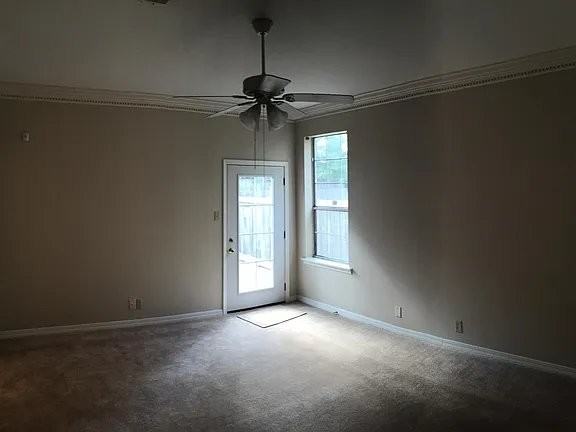 3509 Stowers Dr - Photo 2 of 7
