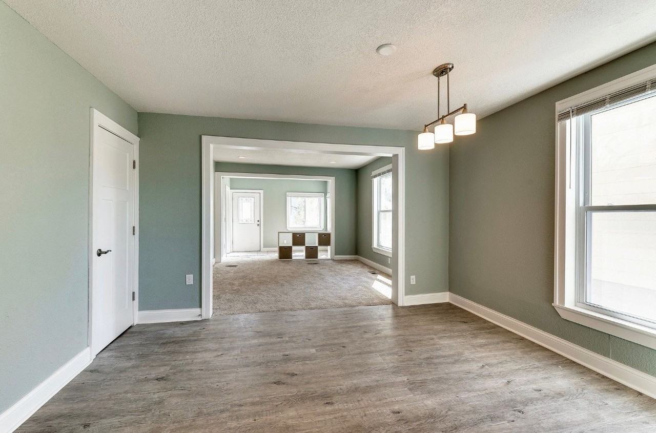 1049 25th Ave Se #1 - Photo 5 of 19