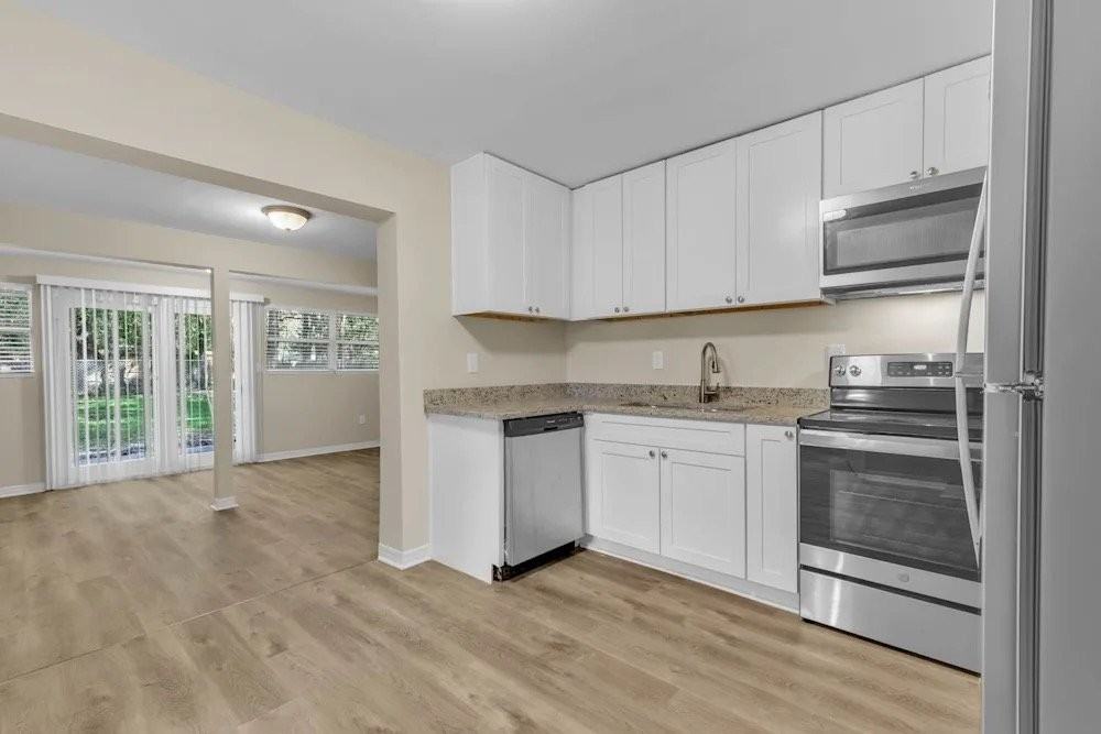 4463 Melvin Cir E - Photo 2 of 10