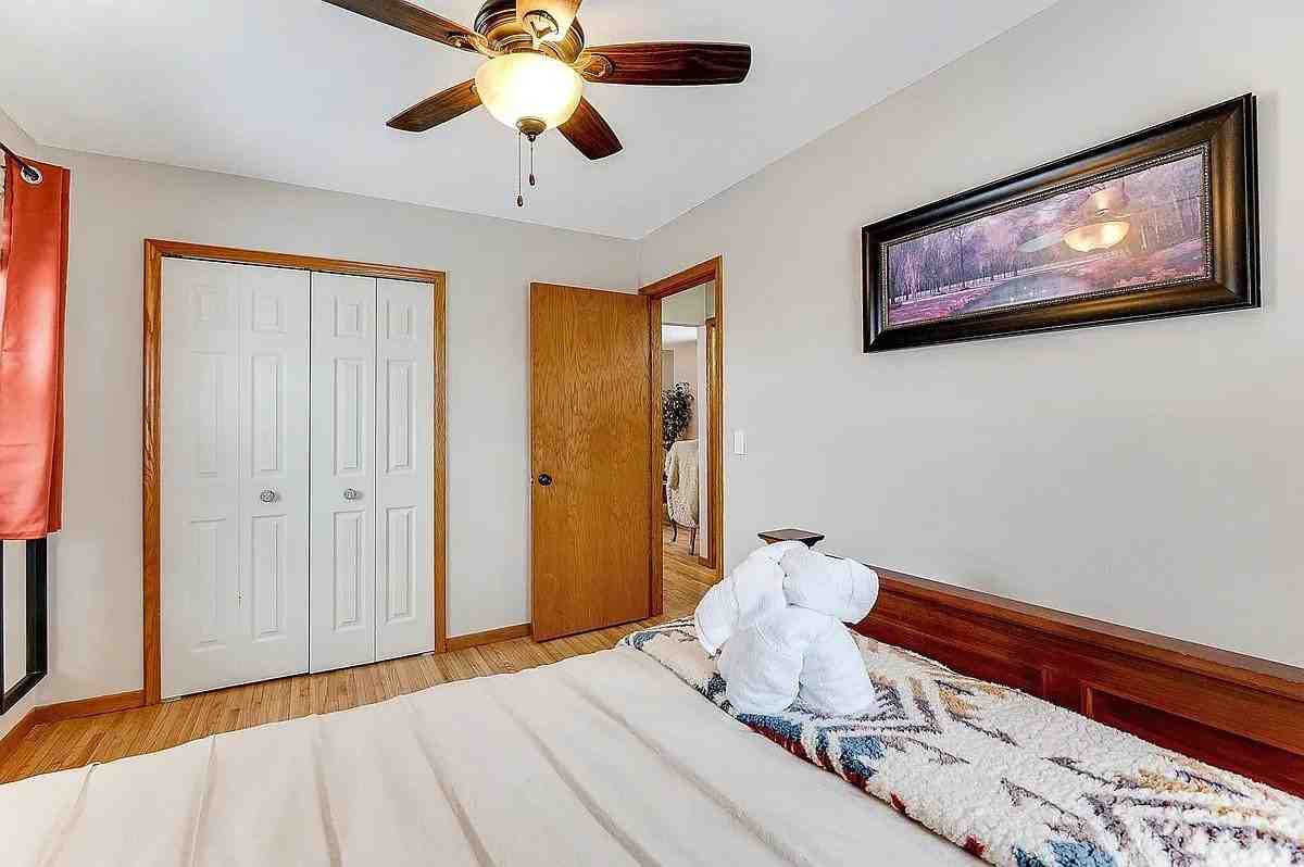 7315 Able St Ne - Photo 6 of 12