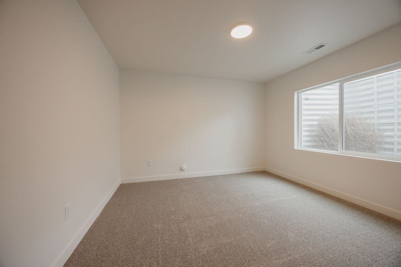 5204 S Century Way - Photo 3 of 5