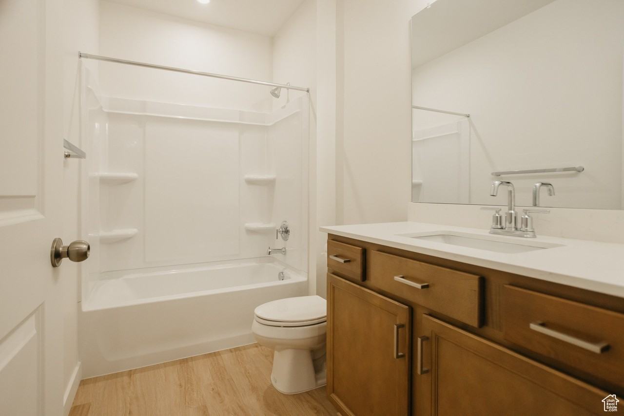5204 S Century Way - Photo 4 of 5