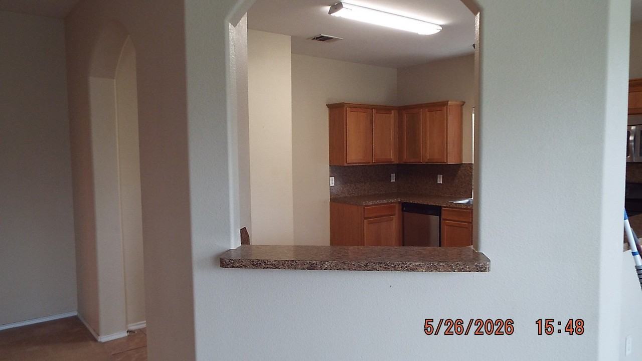 2064 Dove Crossing Dr - Photo 4 of 20