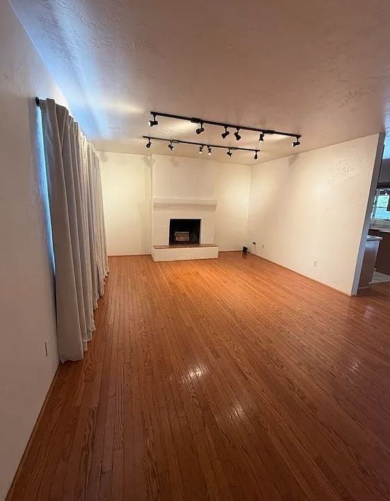 1290 E Allen Rd - Photo 3 of 20