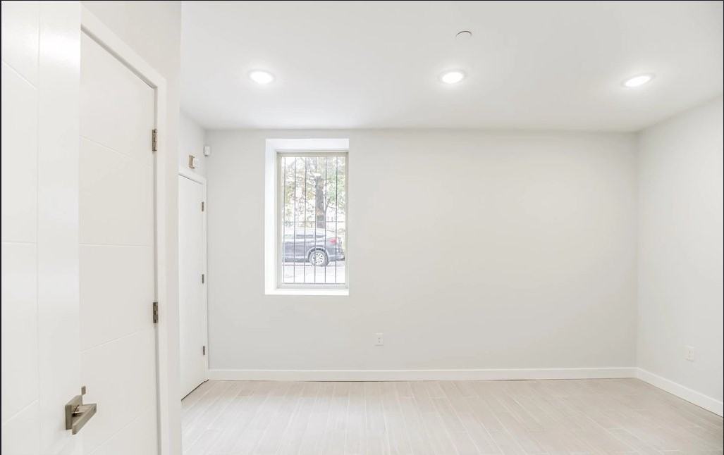 2431 N 7th St #A - Photo 4 of 14