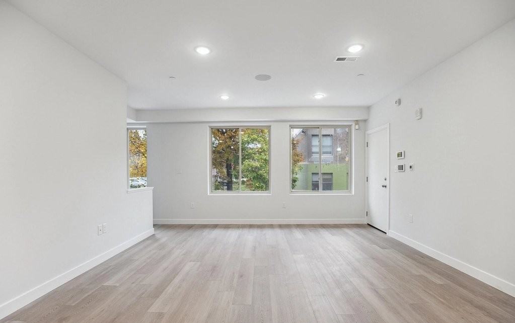 2431 N 7th St #A - Photo 6 of 14