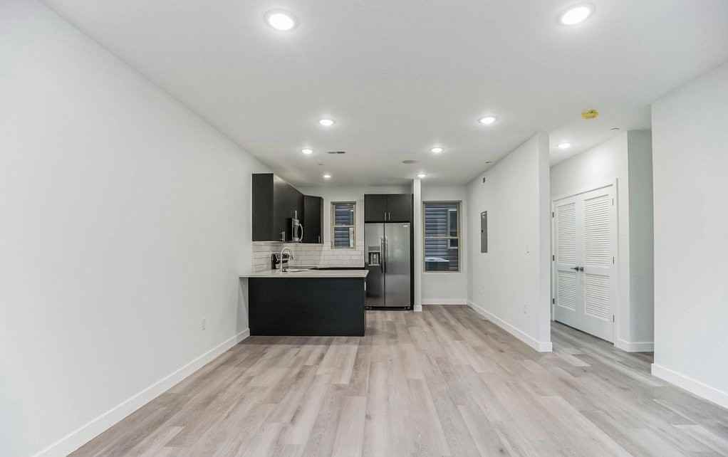 2431 N 7th St #A - Photo 7 of 14