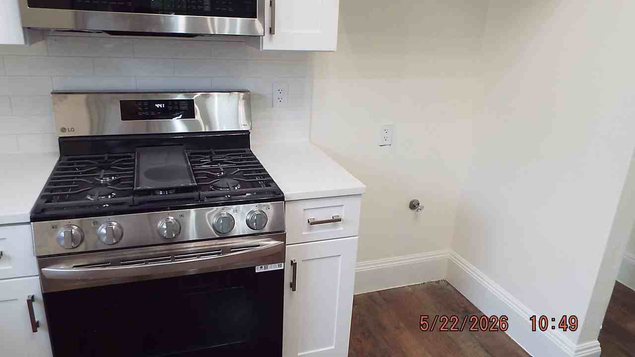 234 E Sayers Ave - Photo 7 of 20