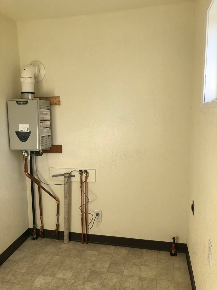 806 Helen St - Photo 5 of 12