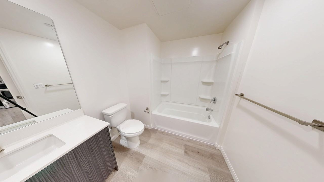 218 S Occidental Blvd - Photo 5 of 11