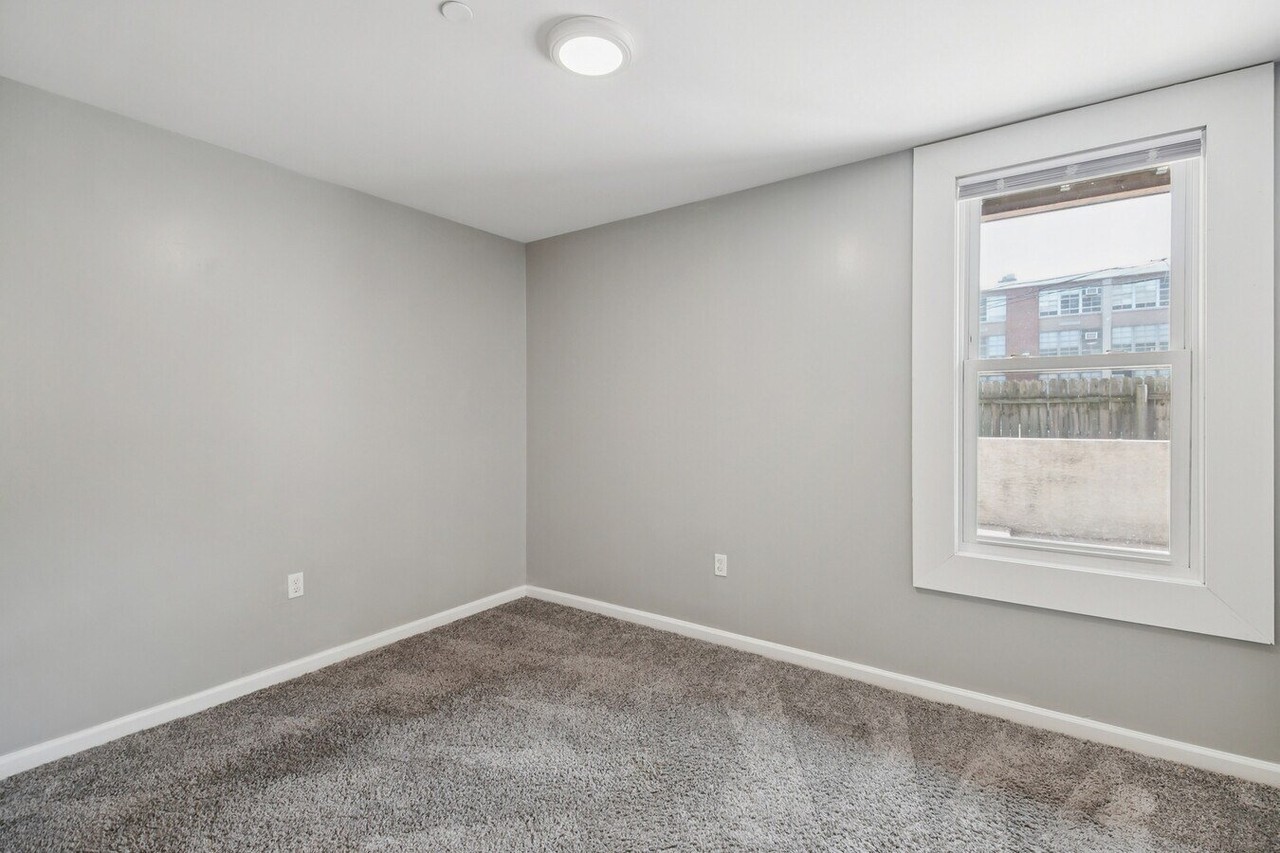 3416 N Sydenham St #A - Photo 6 of 10