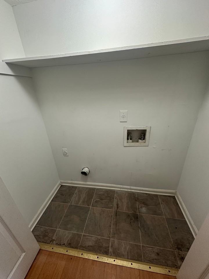 809 Burns Walk Ct Nw - Photo 6 of 13