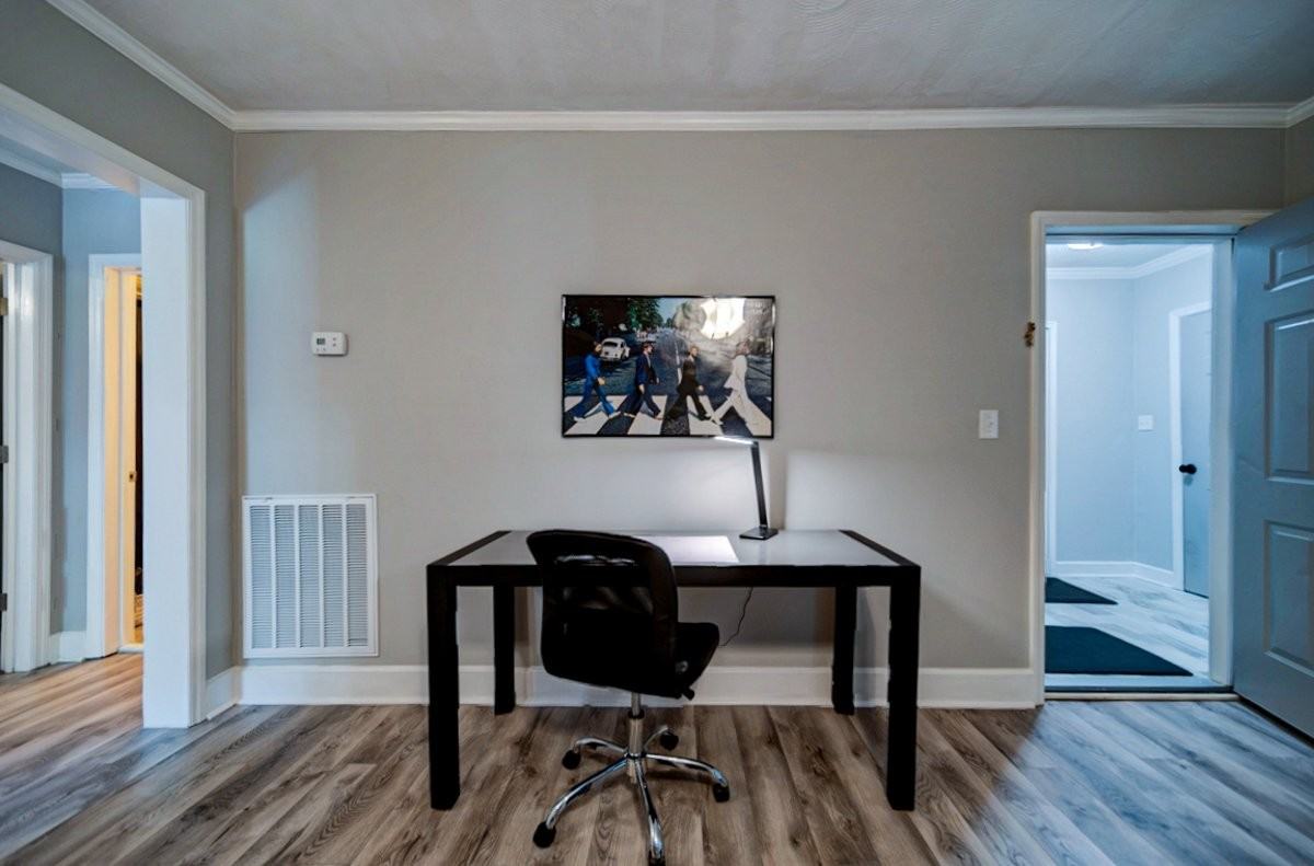 401 Kingwood Dr #A - Photo 2 of 14