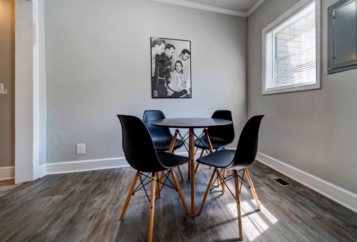 401 Kingwood Dr #A - Photo 6 of 14