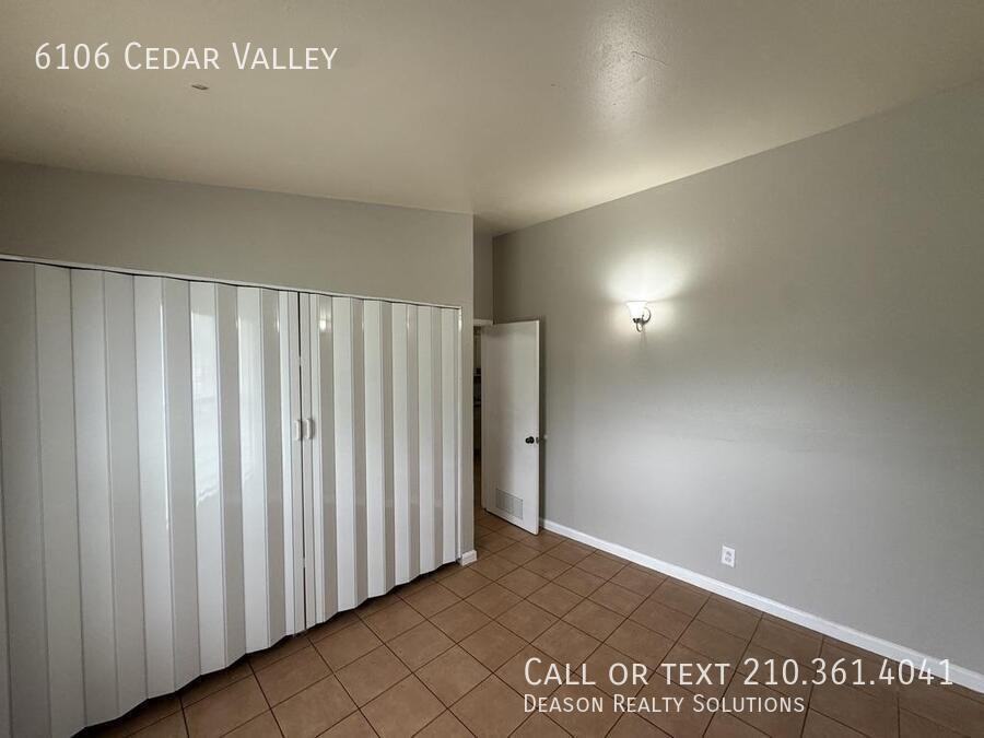6106 Cedar Valley Dr - Photo 5 of 19