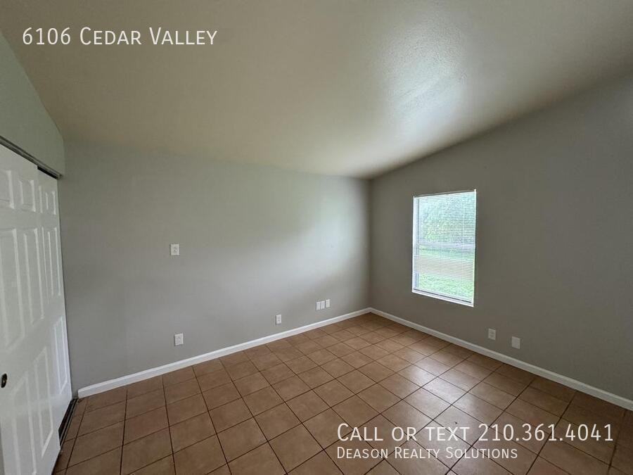 6106 Cedar Valley Dr - Photo 7 of 19