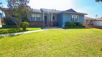 726 N Foxdale Ave - Photo 1 of 1