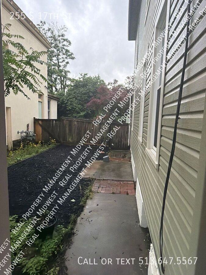 255 S 17th St - Photo 2 of 25
