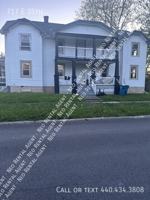 featured image of 717 E 35th St