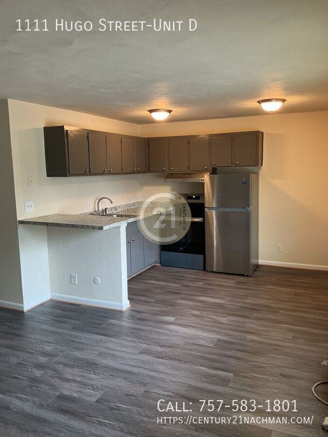 1111 Hugo Street-Unit D - Photo 3 of 7