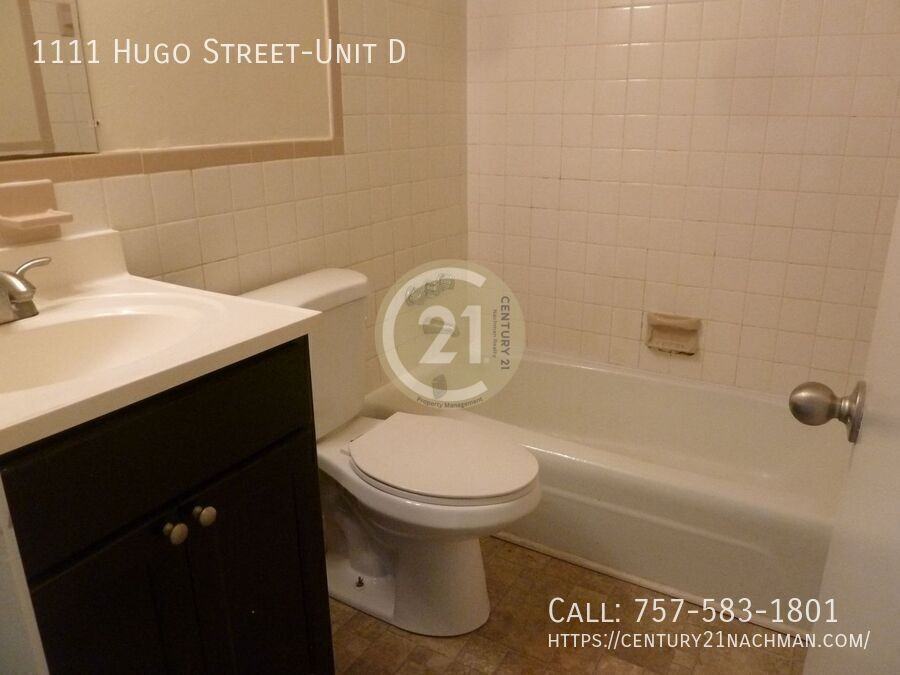 1111 Hugo Street-Unit D - Photo 7 of 7