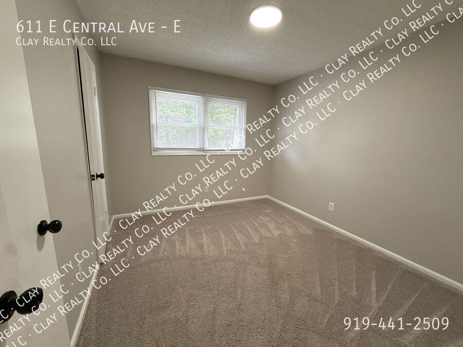 611 E Central Ave #E - Photo 4 of 17