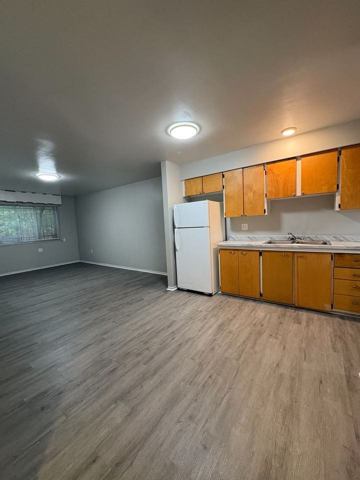 2700 N. Federal Blvd - Photo 2 of 17