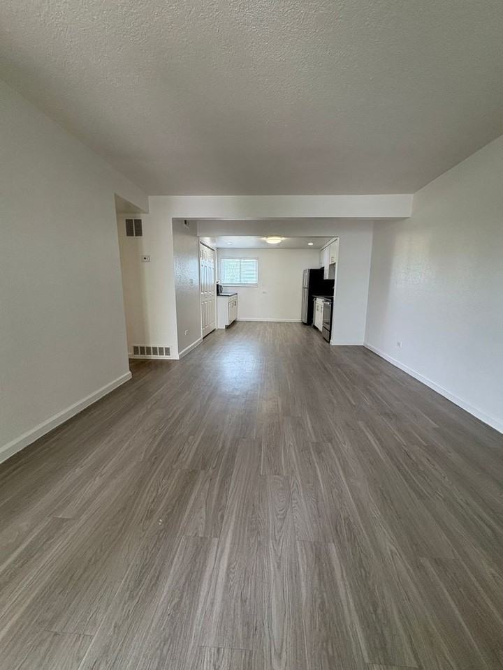 Lime Apartments - Photo 2 of 38