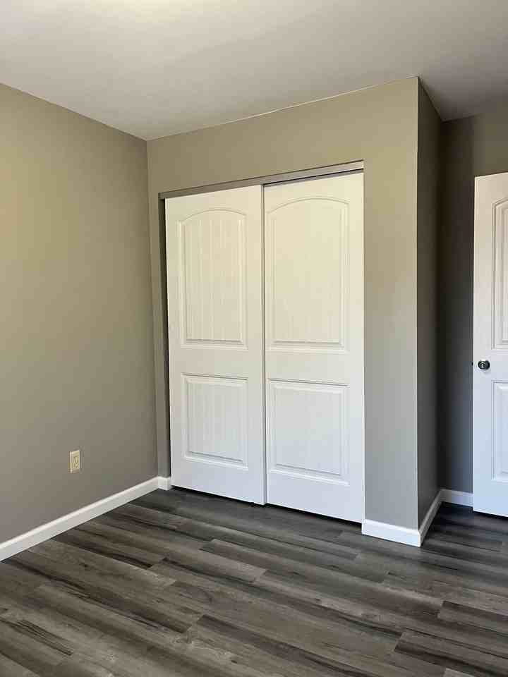 410 Briden Ct - Photo 4 of 21